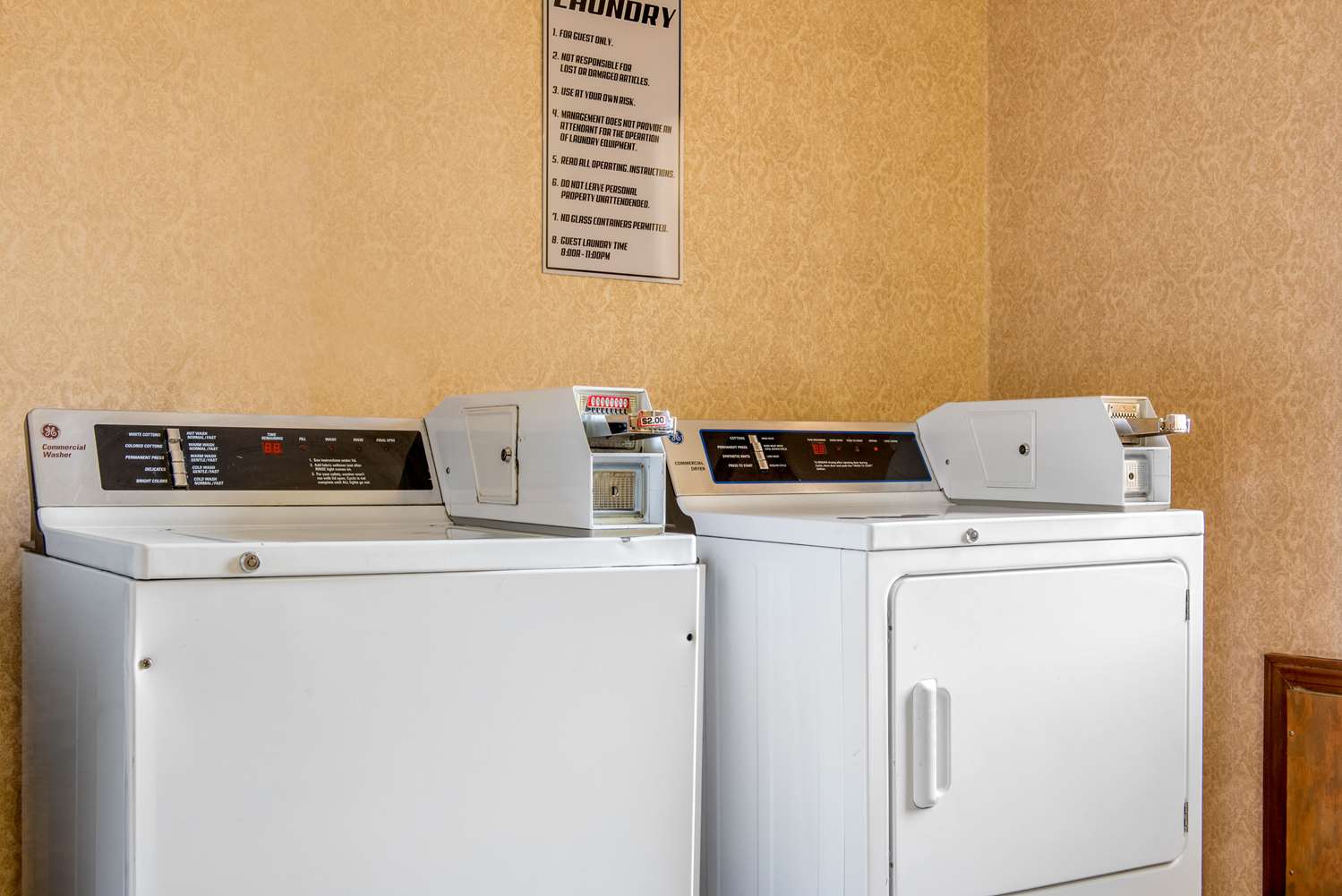 Quality Inn & Suites Bedford West IN 7/40