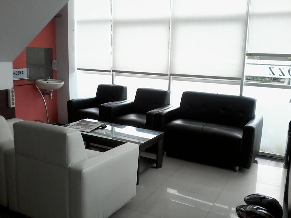 Nozz Hotel Semarang 21/25