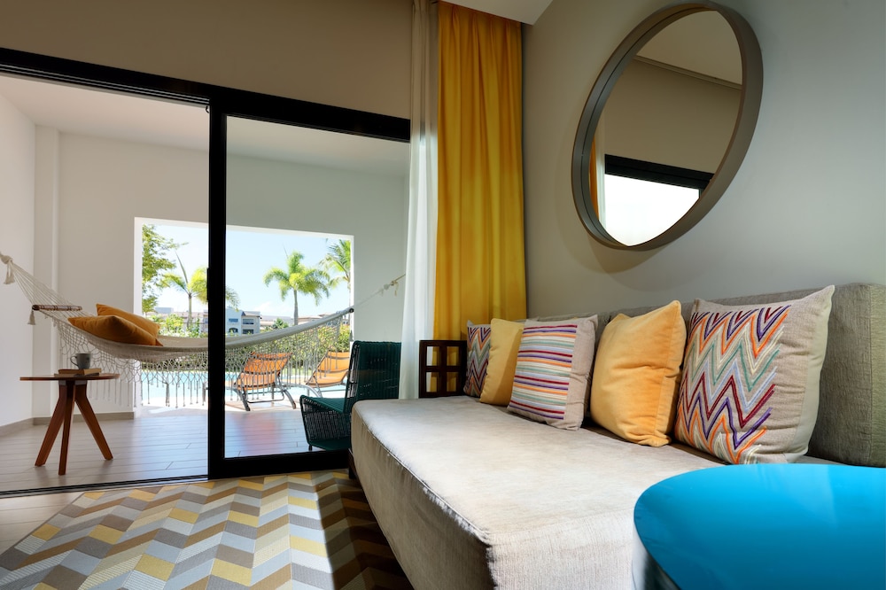 TRS Cap Cana Waterfront & Marina Hotel Adults Only All Inclusive Hotel 28/50