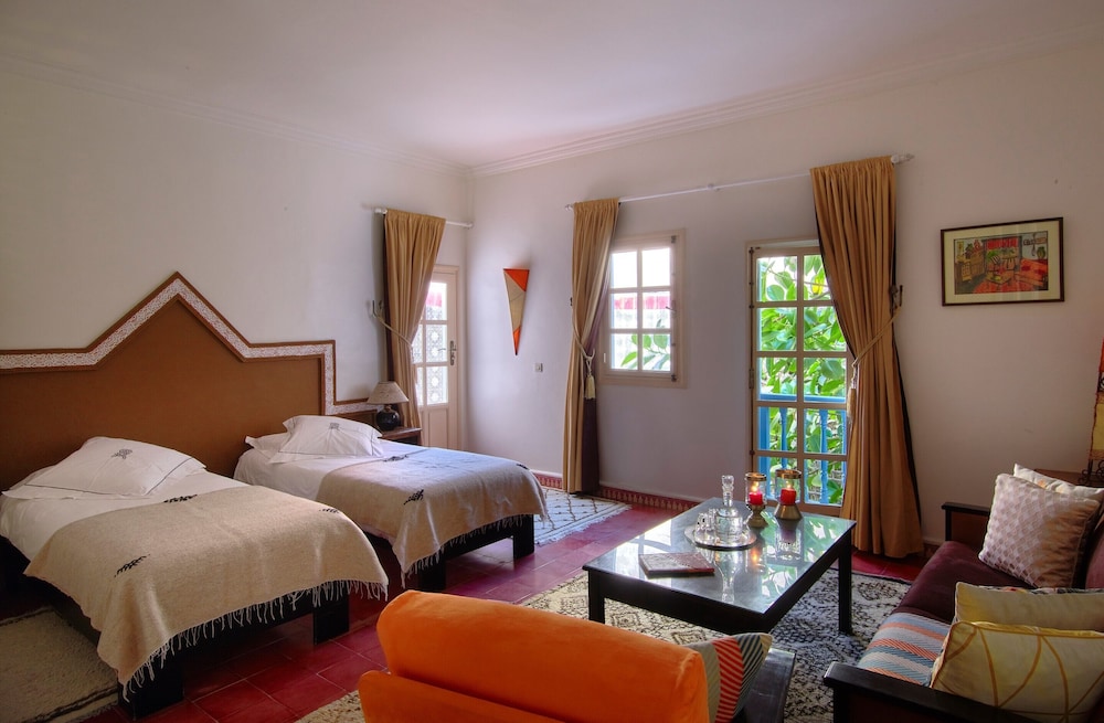 Riad Watier 26/72