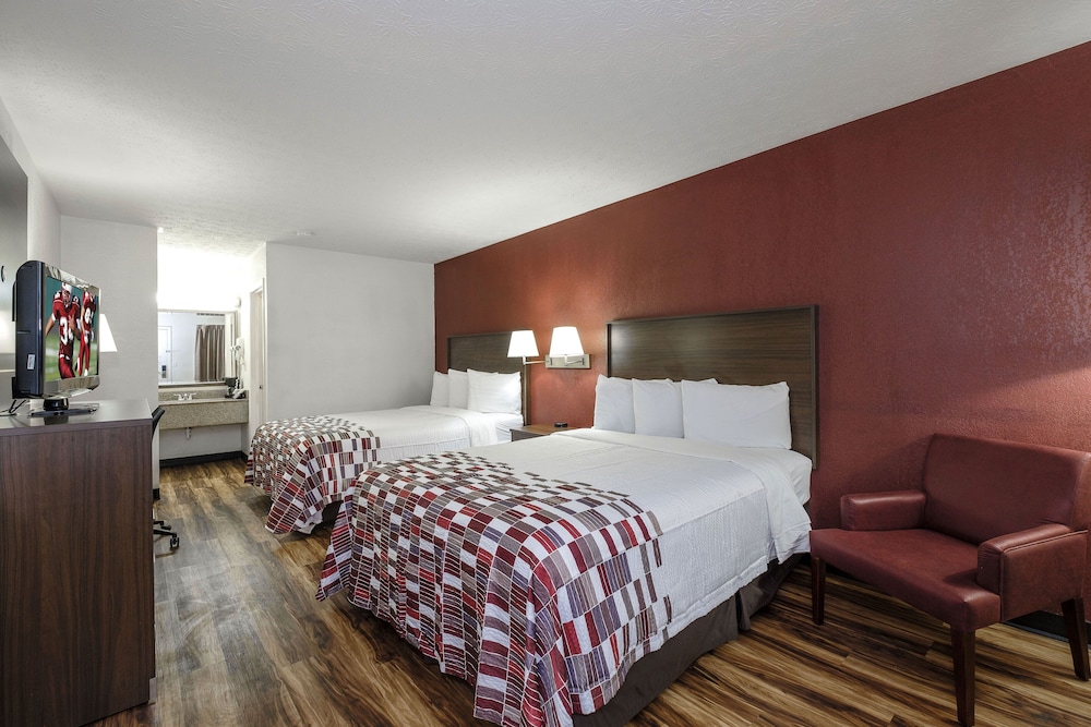 Red Roof Inn Edgewood 8/23