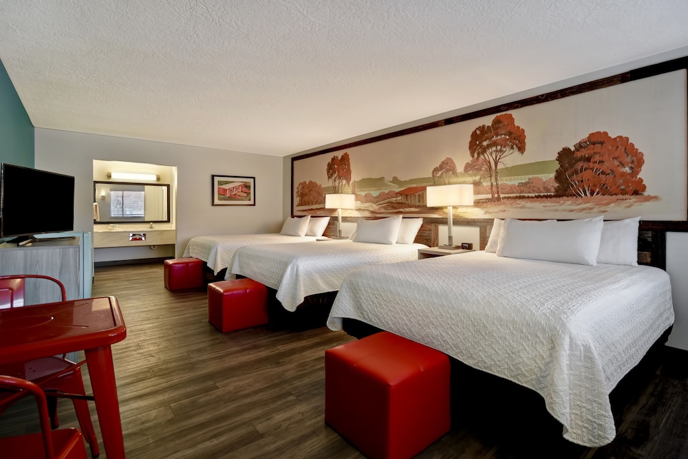 Expedition Lodge 30/62