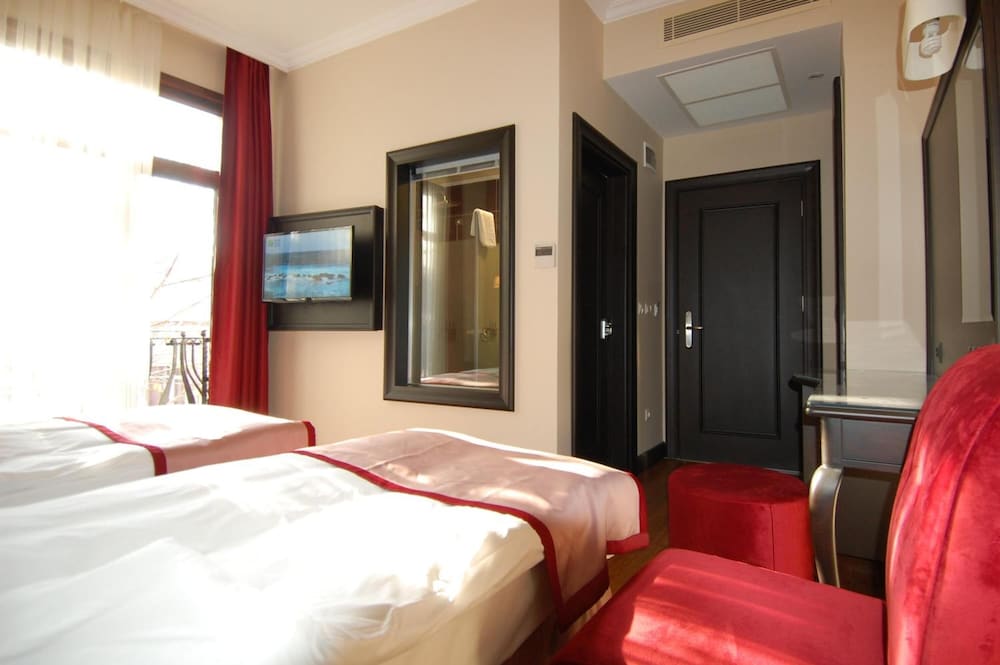 SULTAN MEHMED HOTEL 16/42