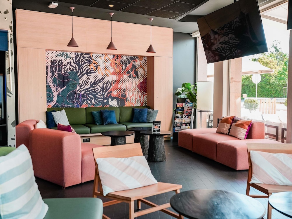 Ibis Martigues 49/70
