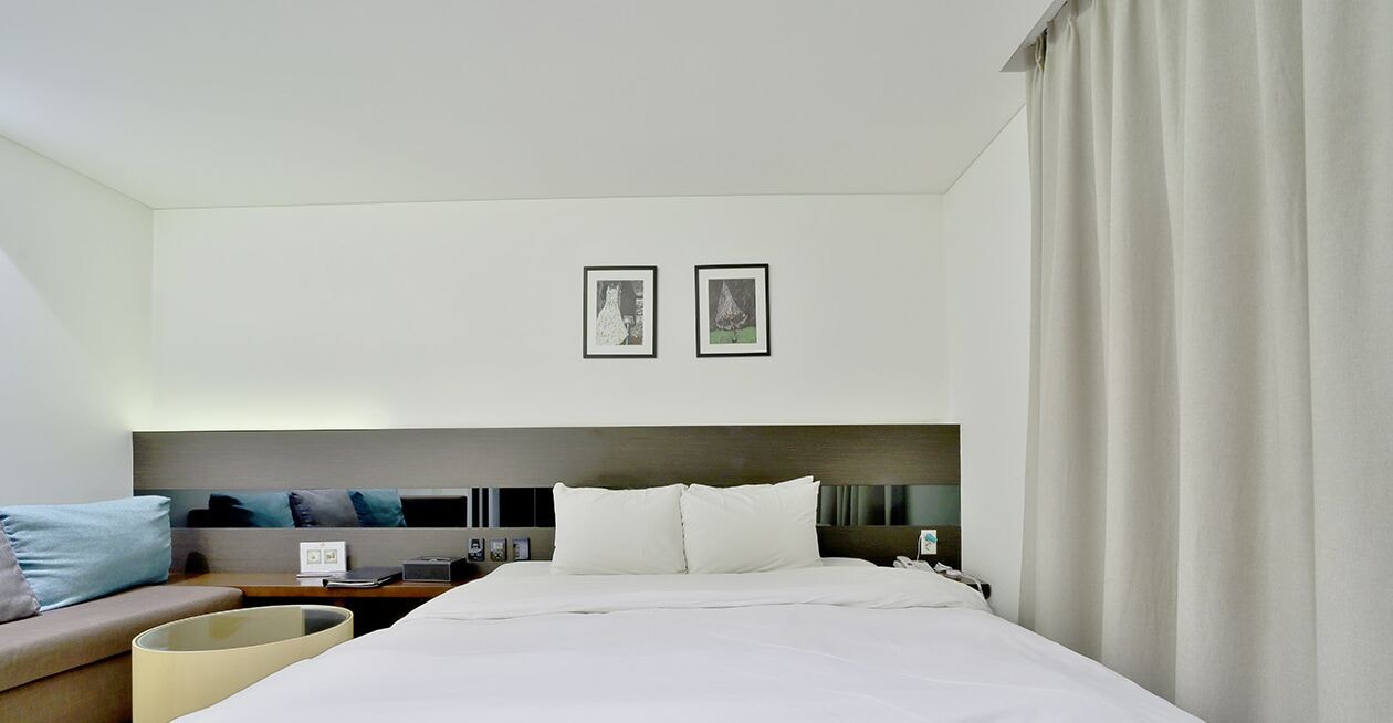 STUDIO, SUITE