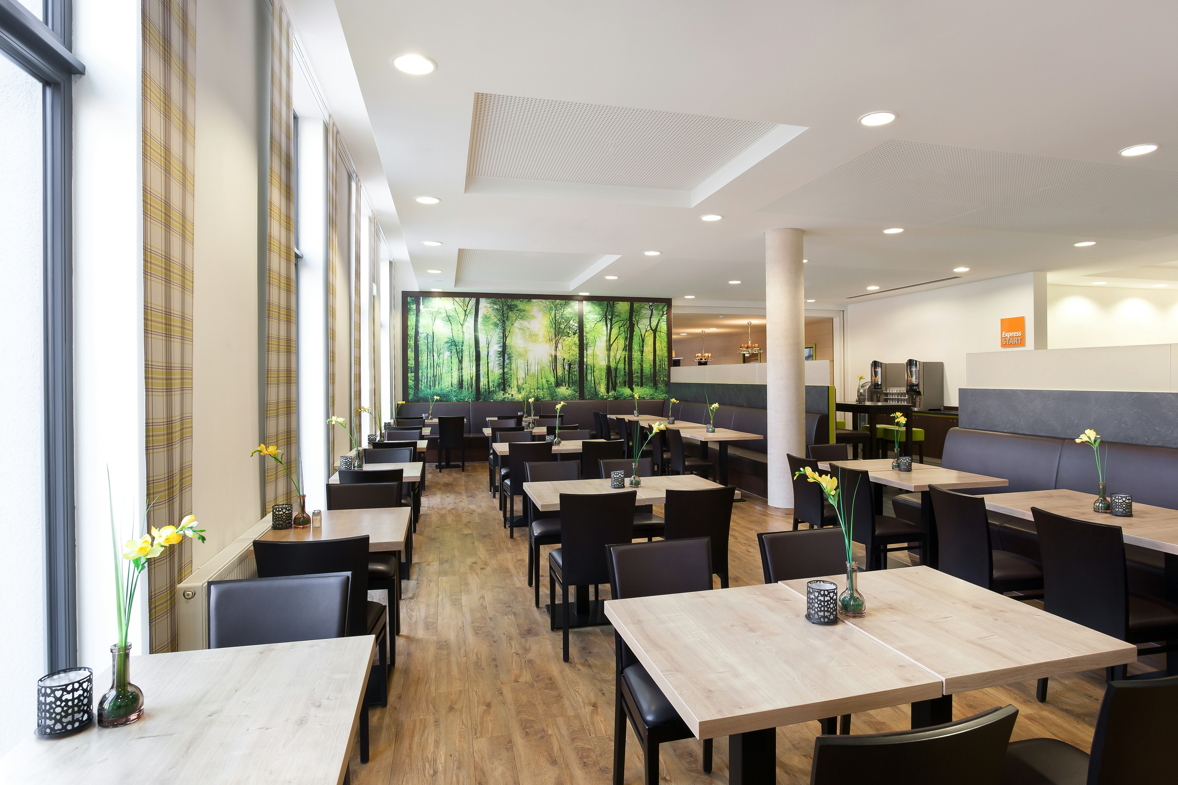 Holiday Inn Express Augsburg 10/18