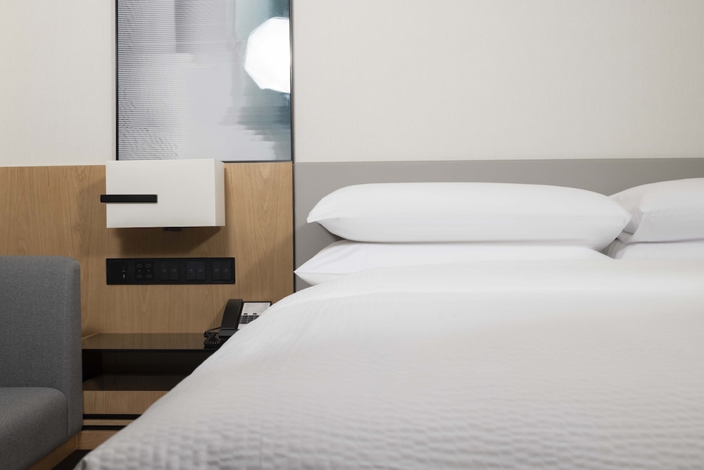 Fairfield by Marriott Pujiang 9/25