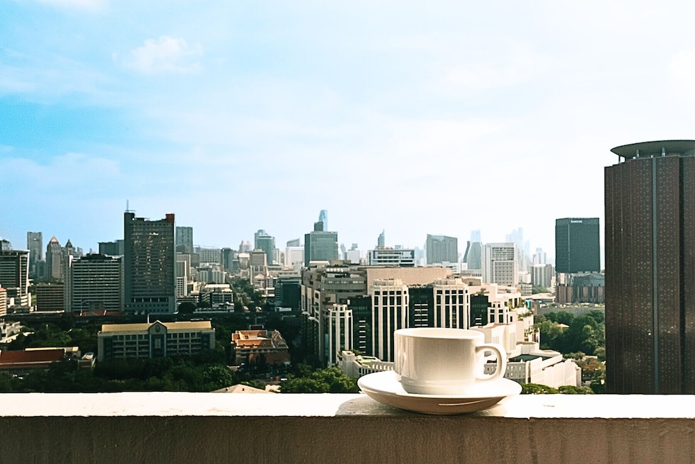 Centre Point Plus Hotel Pratunam 68/74