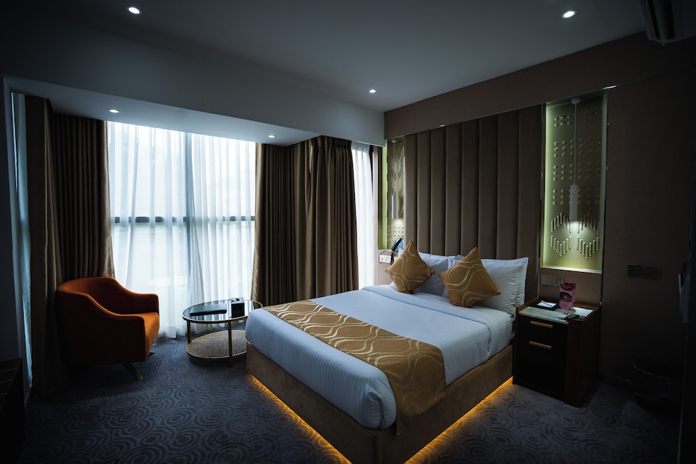 Unique Regency Hotel Dhaka 17/65
