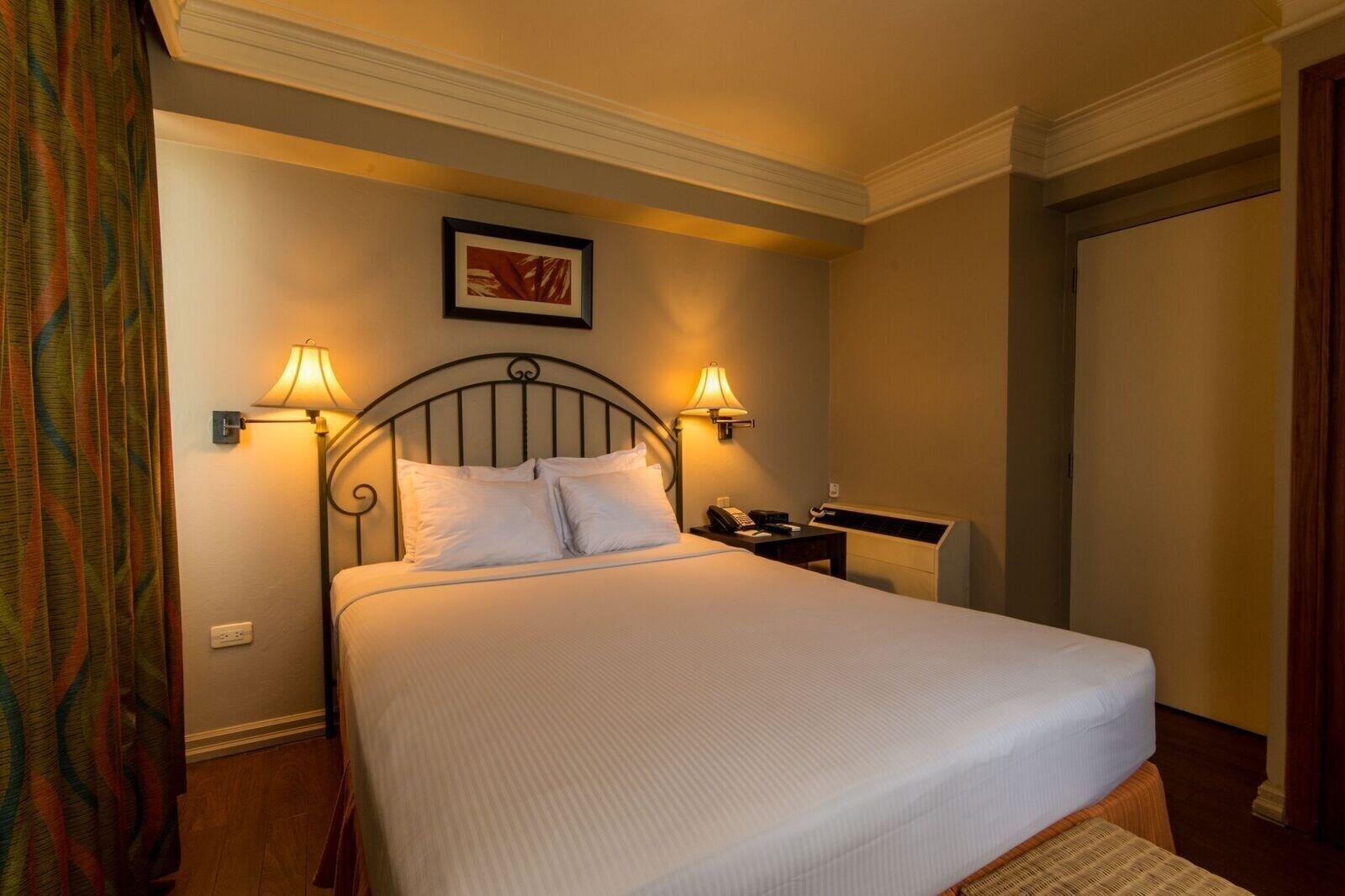 Suite, Balcony