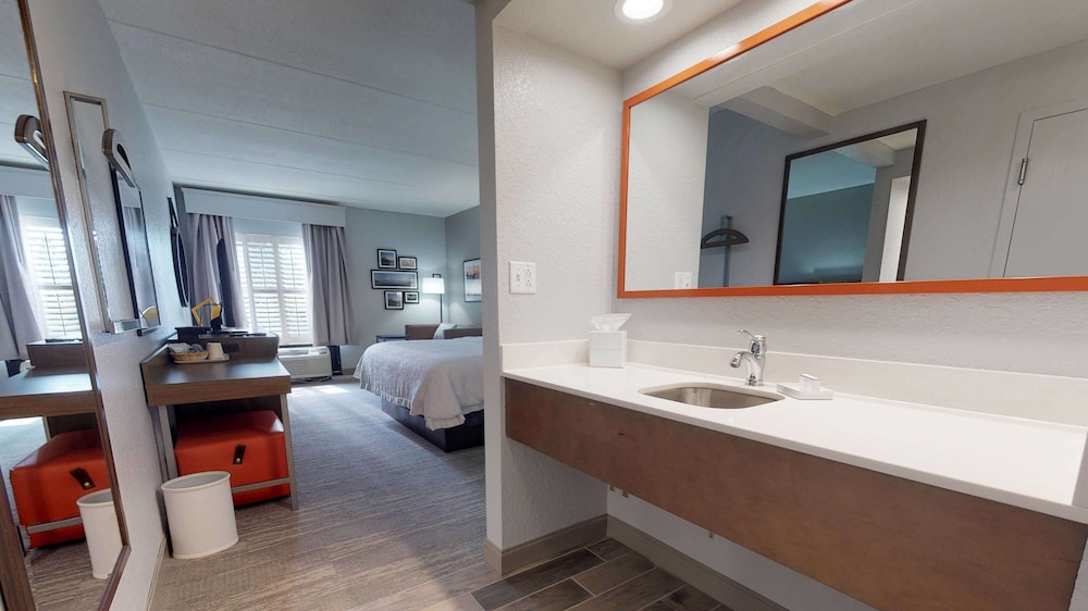 Hampton Inn St. Simons Island 16/37