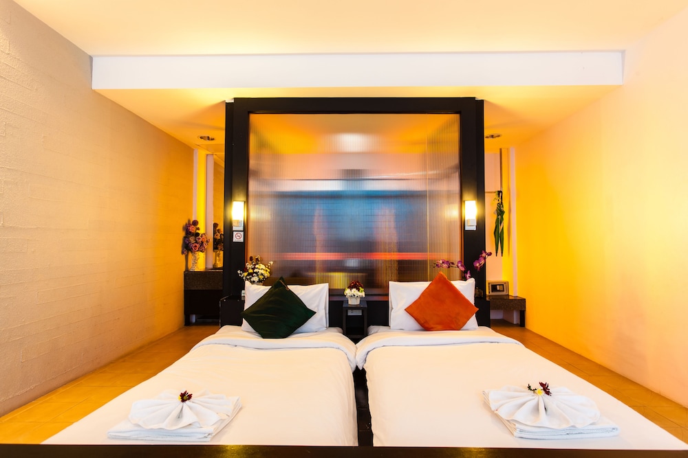 Khun Chaweng Resort 18/66