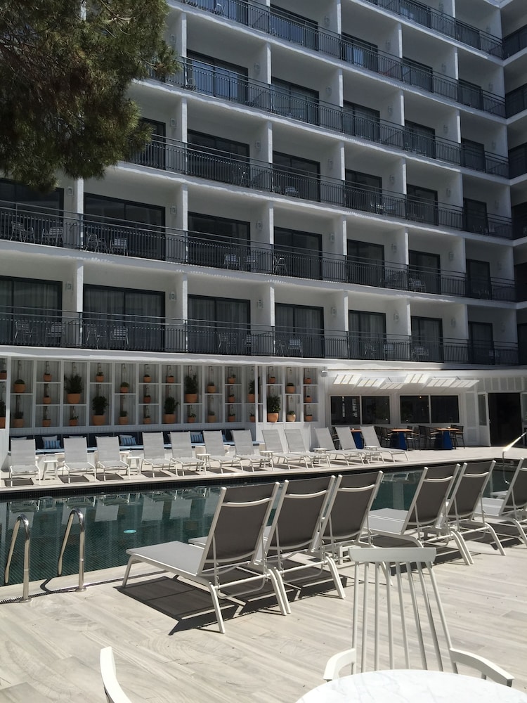 Hotel Delamar - Adults Only 10/74