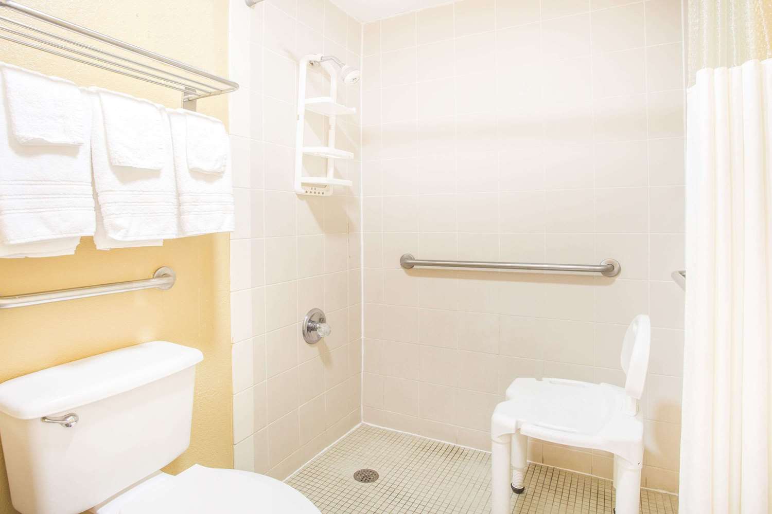 Days Inn by Wyndham Athens 4/5
