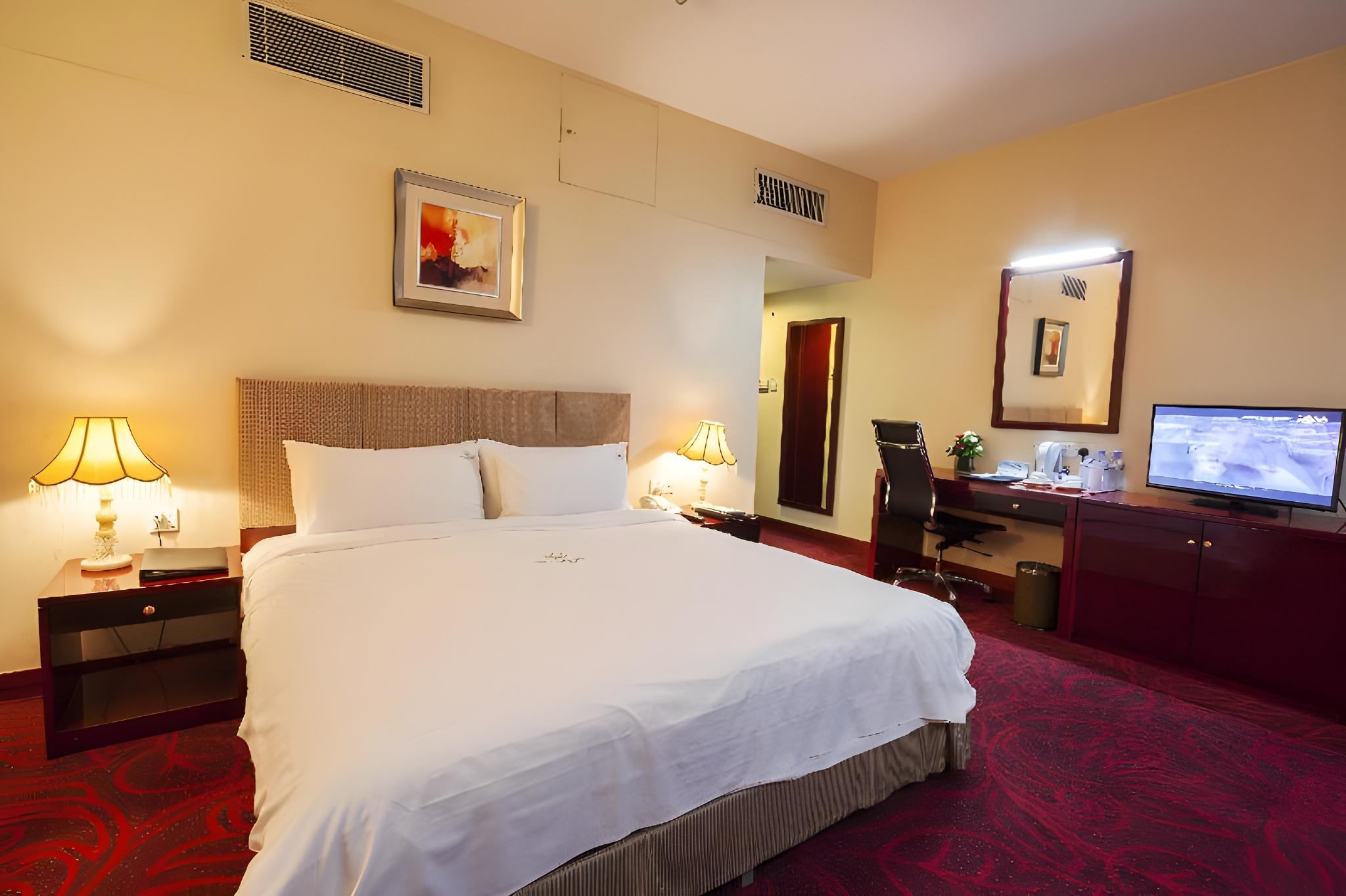 LUXURY DELUXE DOUBLE