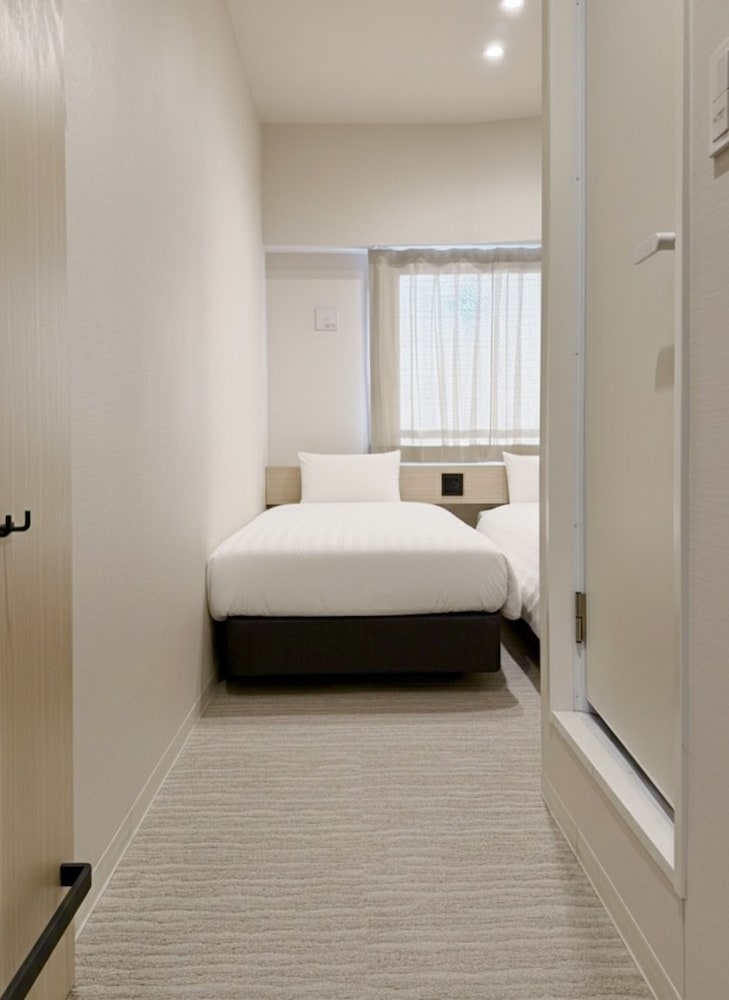 Basic, Twin Beds 6/9