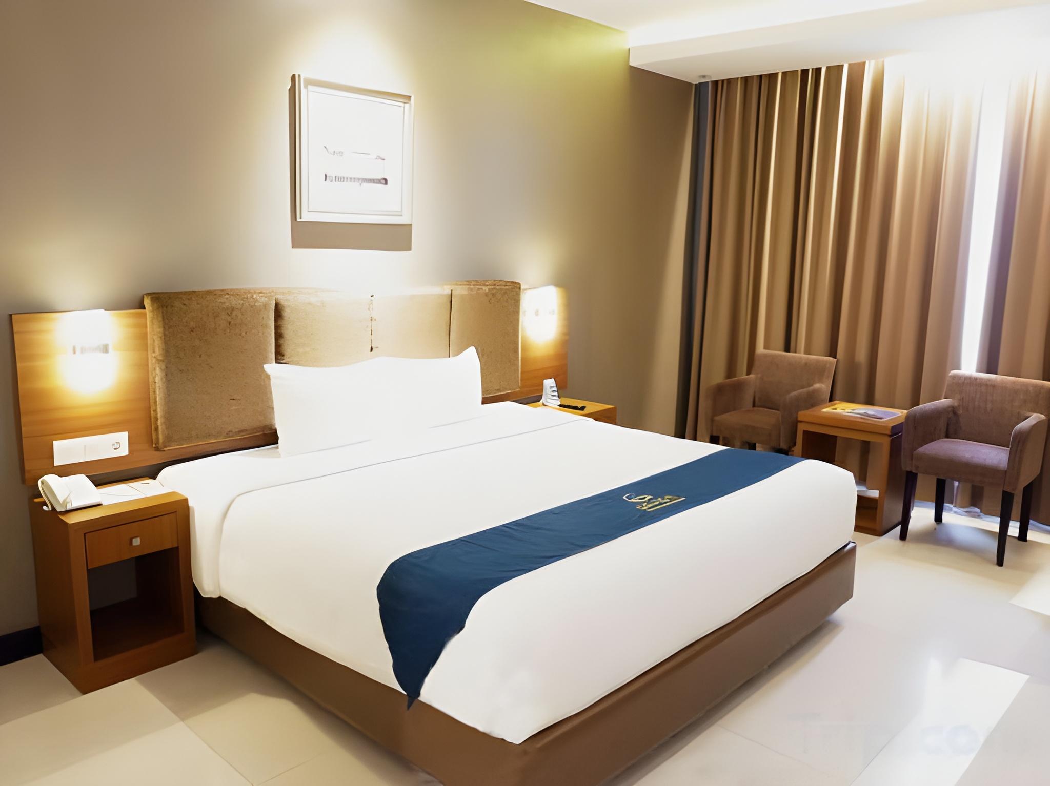 Silver, Double Bed