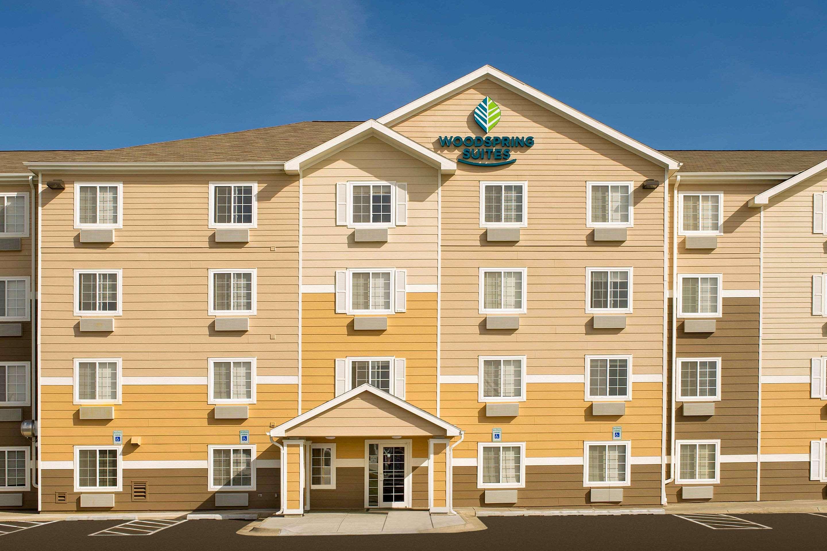 WoodSpring Suites Lincoln Northeast I-80 2/31
