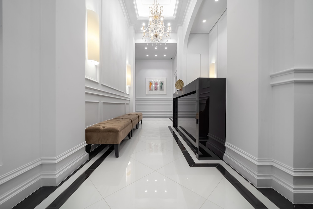 Praxitelous Luxury Suites 31/50