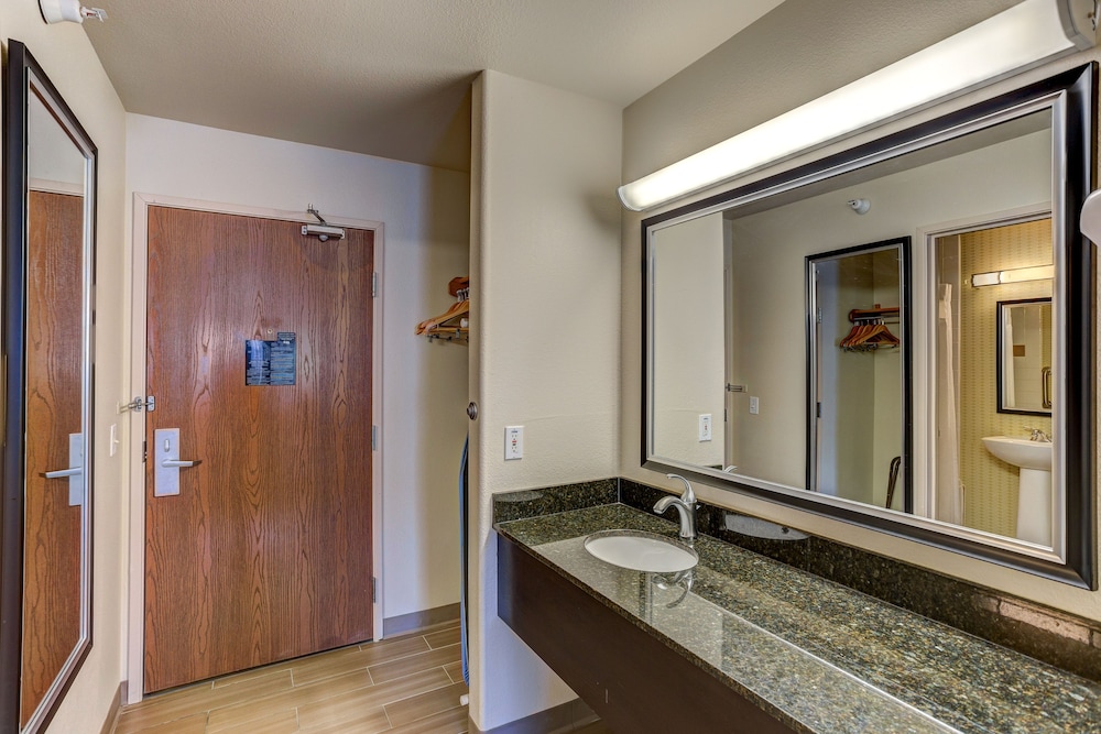 Holiday Inn Express Hotel And Suites Montrose Townsend 29/61