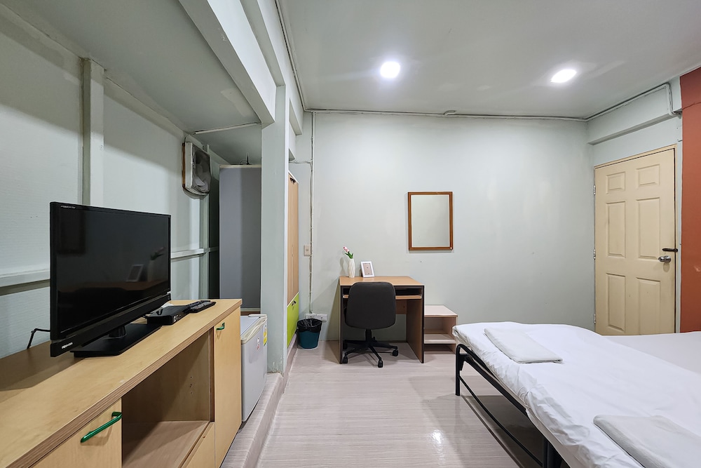 Freesia Saladaeng Silom Apartment 21/36