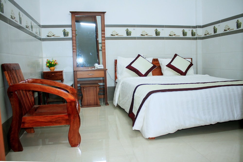 Mai Tra Hotel 17/28