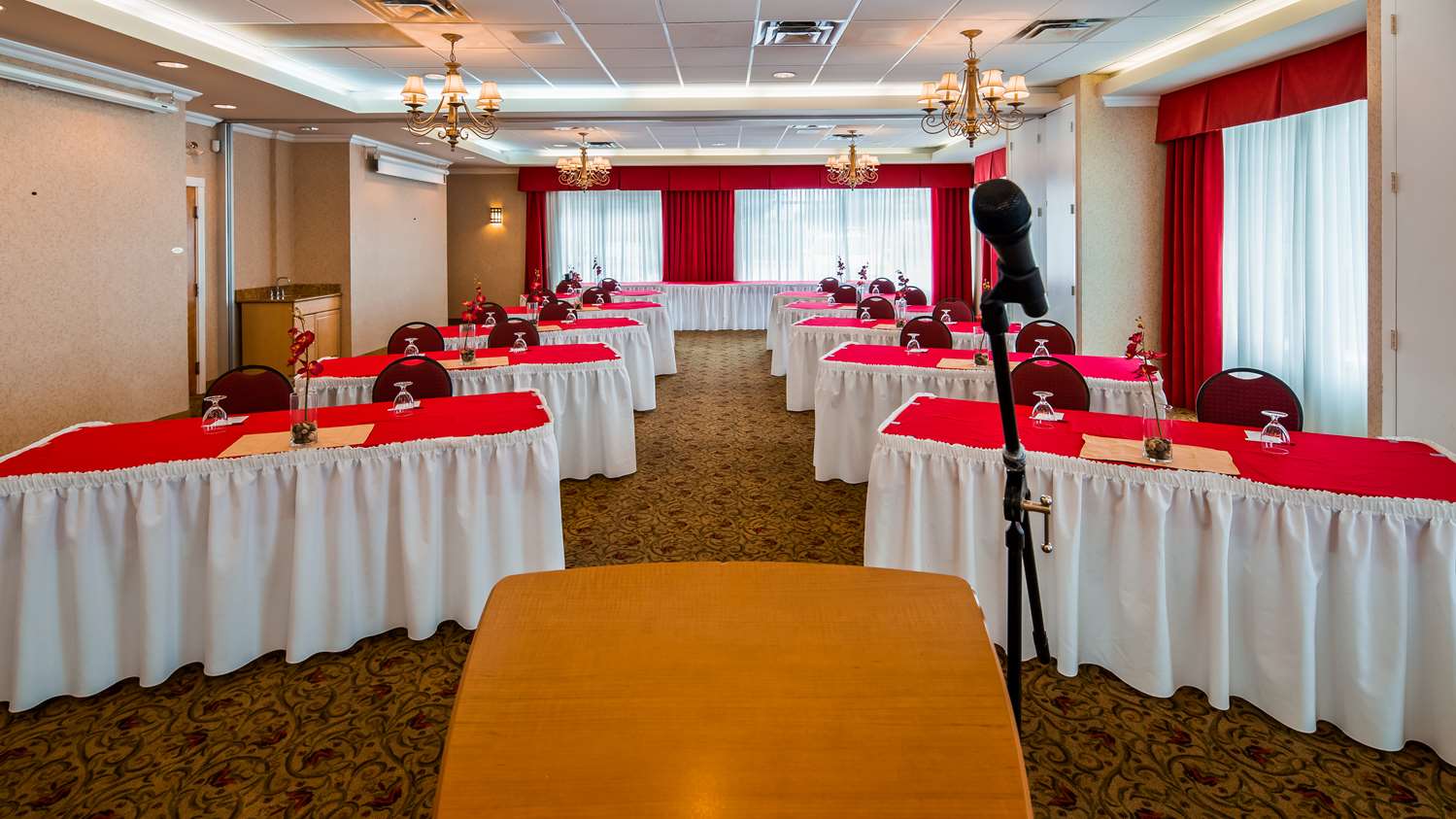 Best Western Plus Regency Inn and Conference Centre 12/15