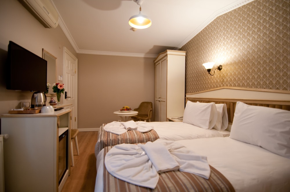STANDARD, KING BED