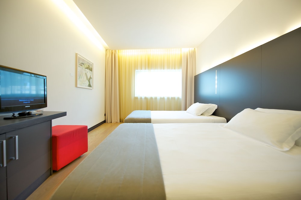 Mercure Nerocubo Rovereto 11/48