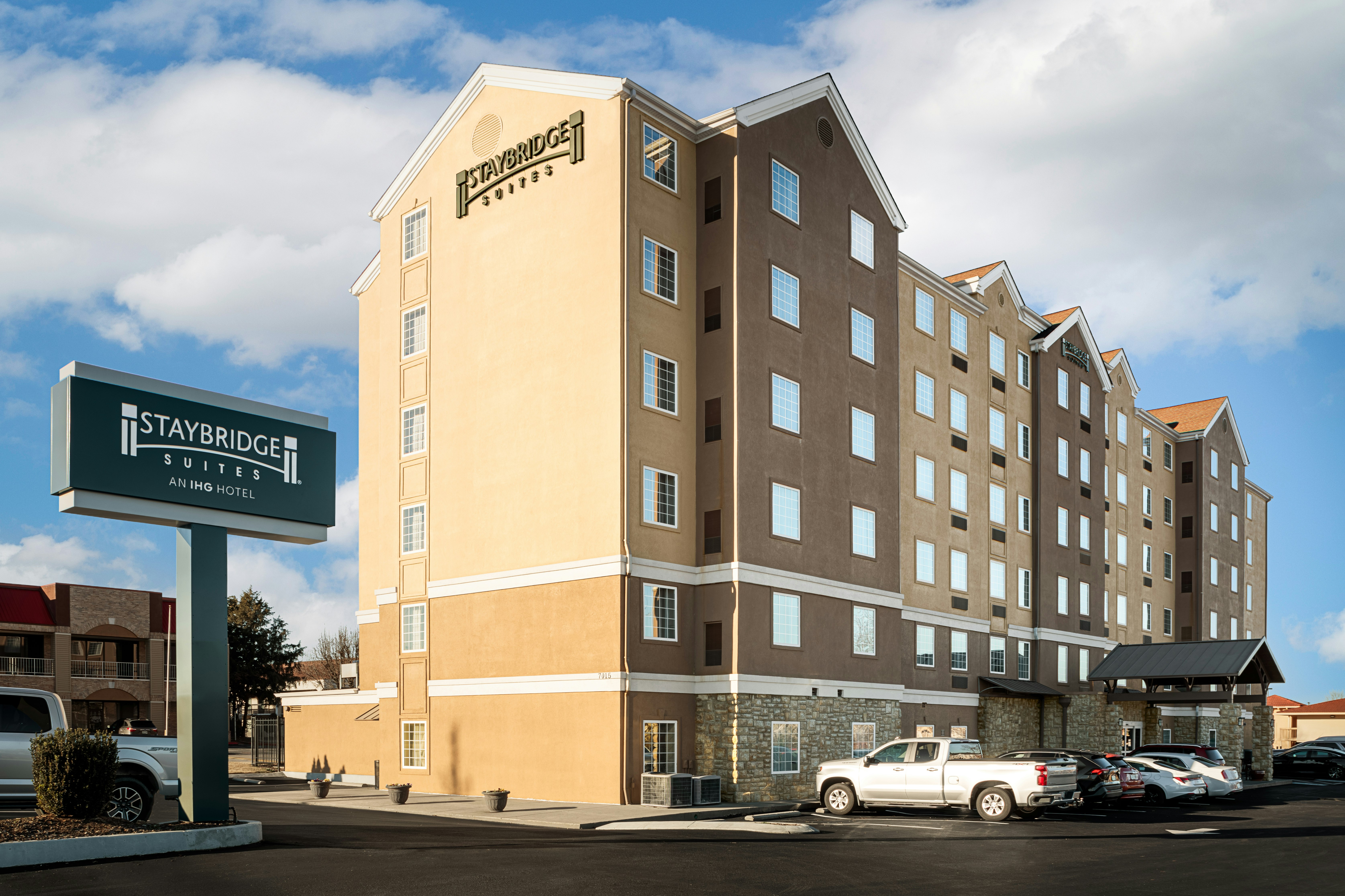 Staybridge Suites Chattanooga Hamilton Place 17/17