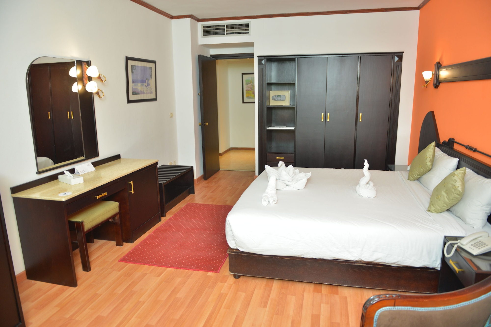 Room at Aracan Hotel, PORT SAID