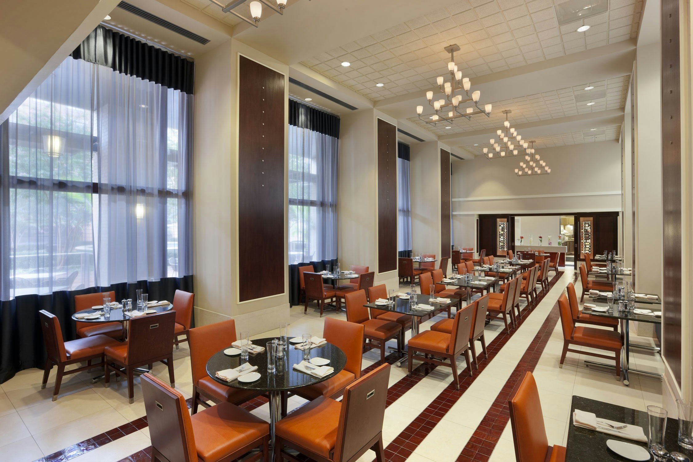 Embassy Suites Alexandria Old Town 36/51