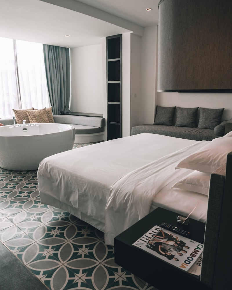 Junior Suite, King Bed
