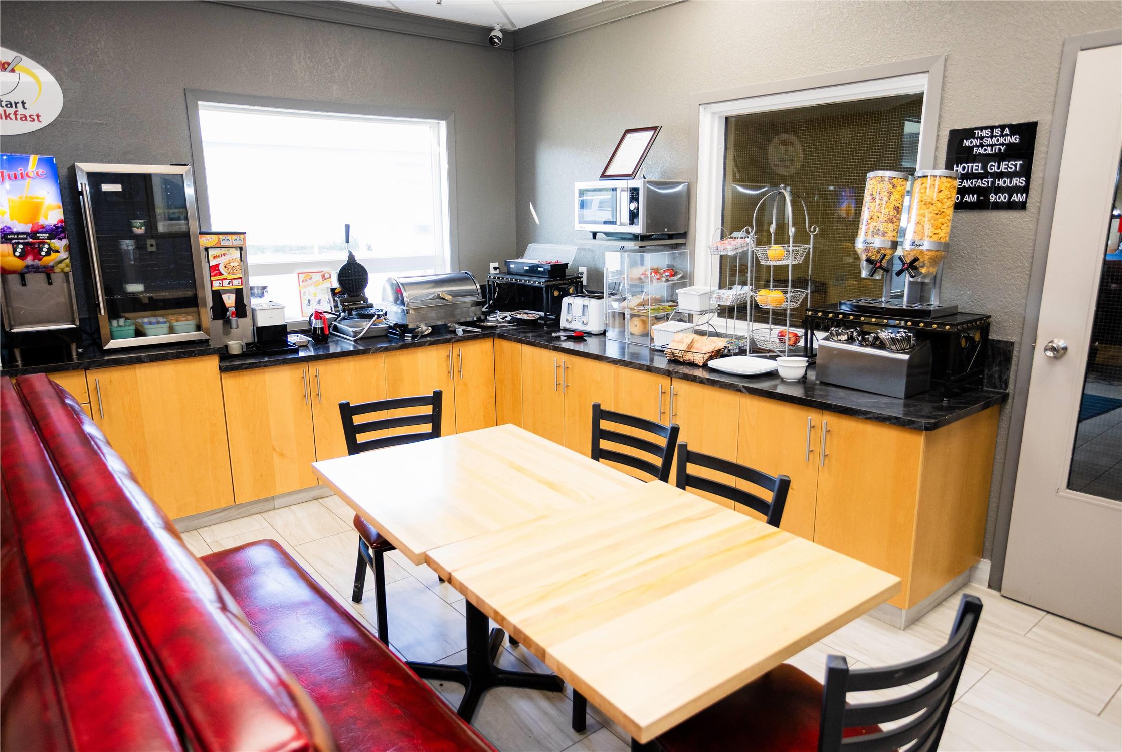 Super 8 By Wyndham Drayton Valley 20/26