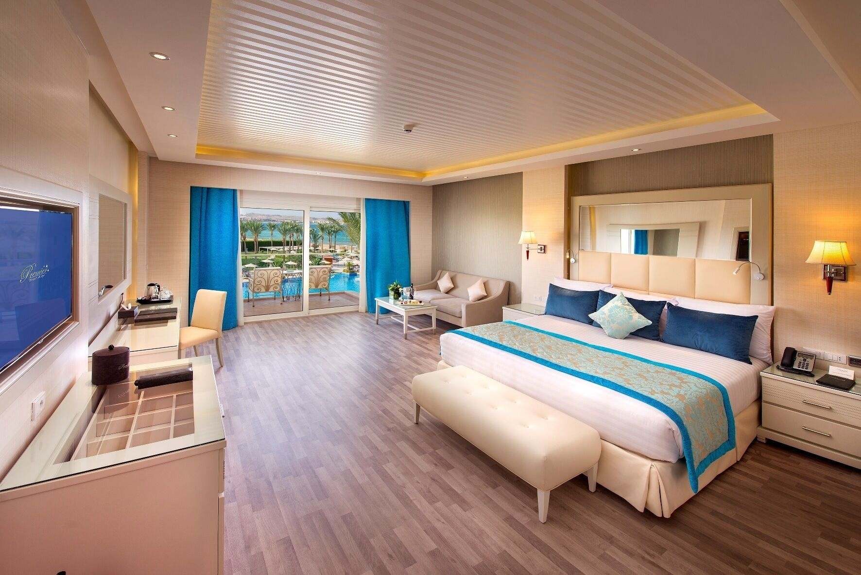 Vip, Premium, Suite, King Bed, Pool and Sea View, Hot Tub