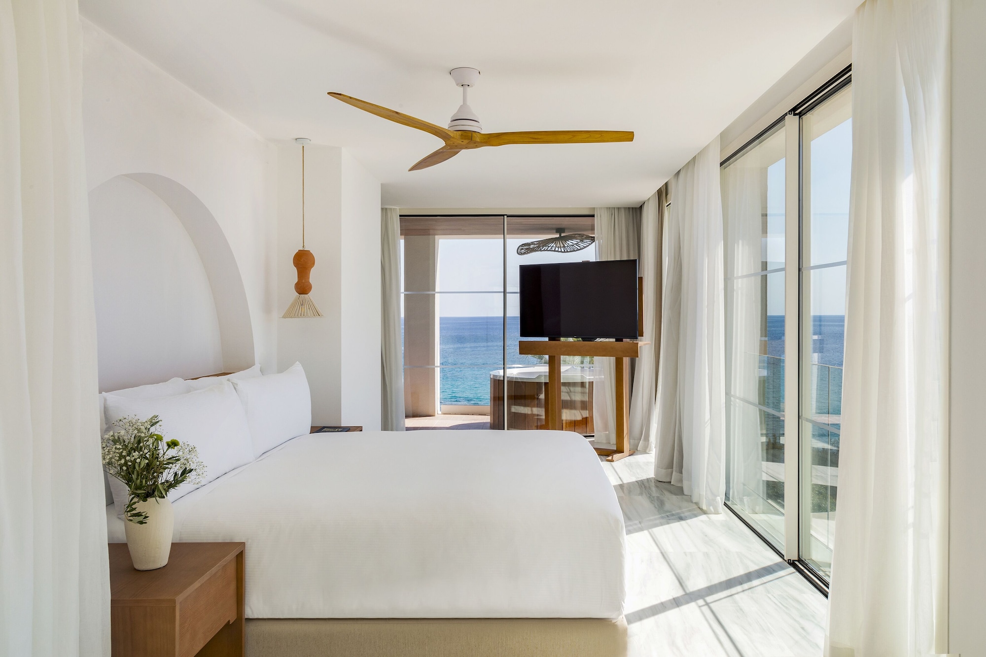 Master, Suite, King Bed, Sea View, Sofa, Terrace Bathtub