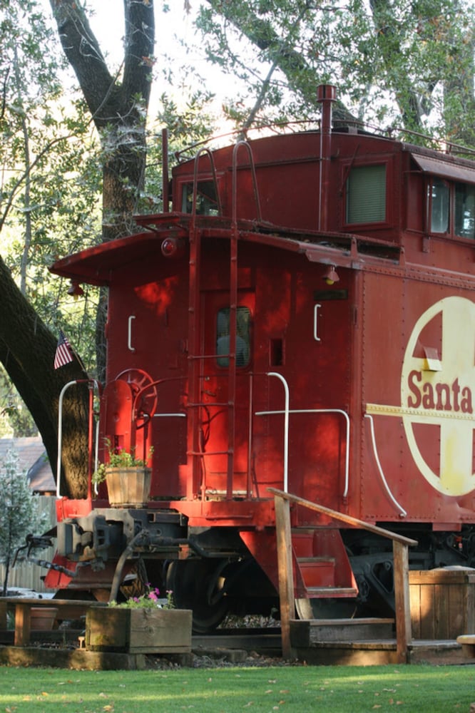 Featherbed Railroad Company 4/51