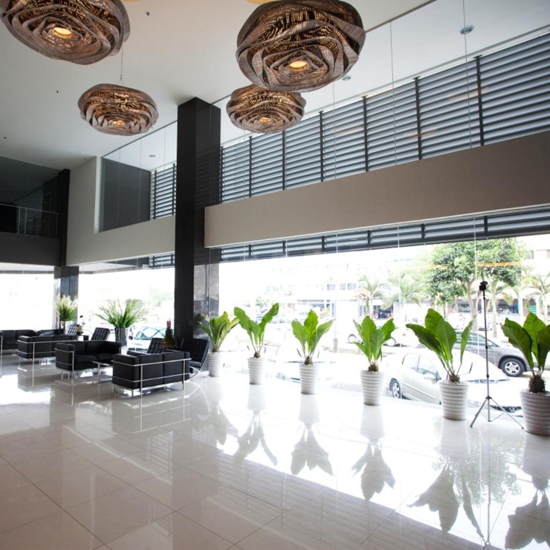 Pinetree Hotel 8/41