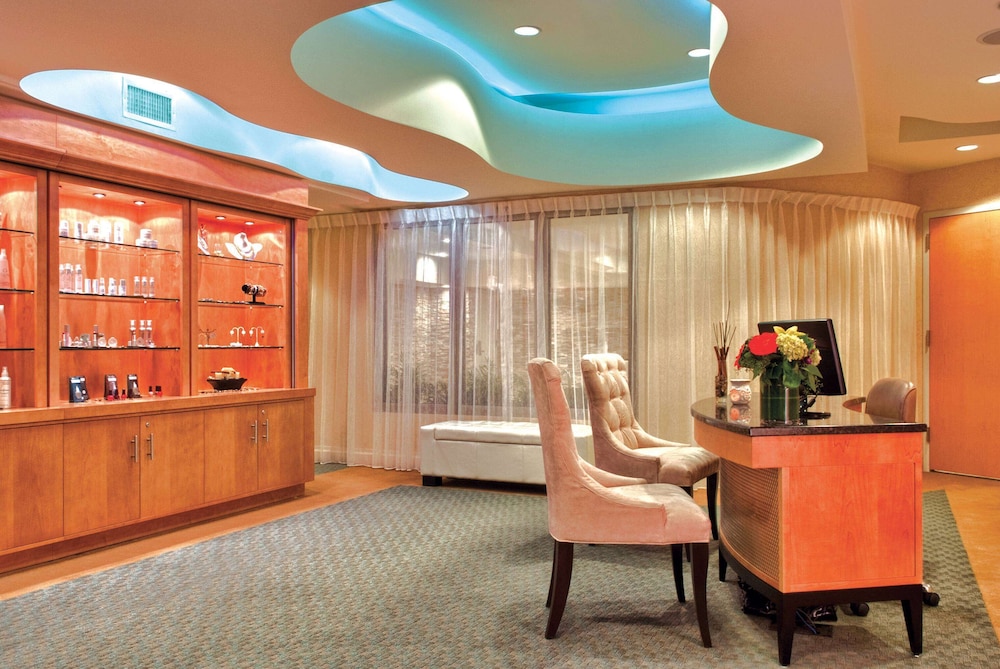Viana Hotel and Spa, Trademark Collection by Wyndham 38/72