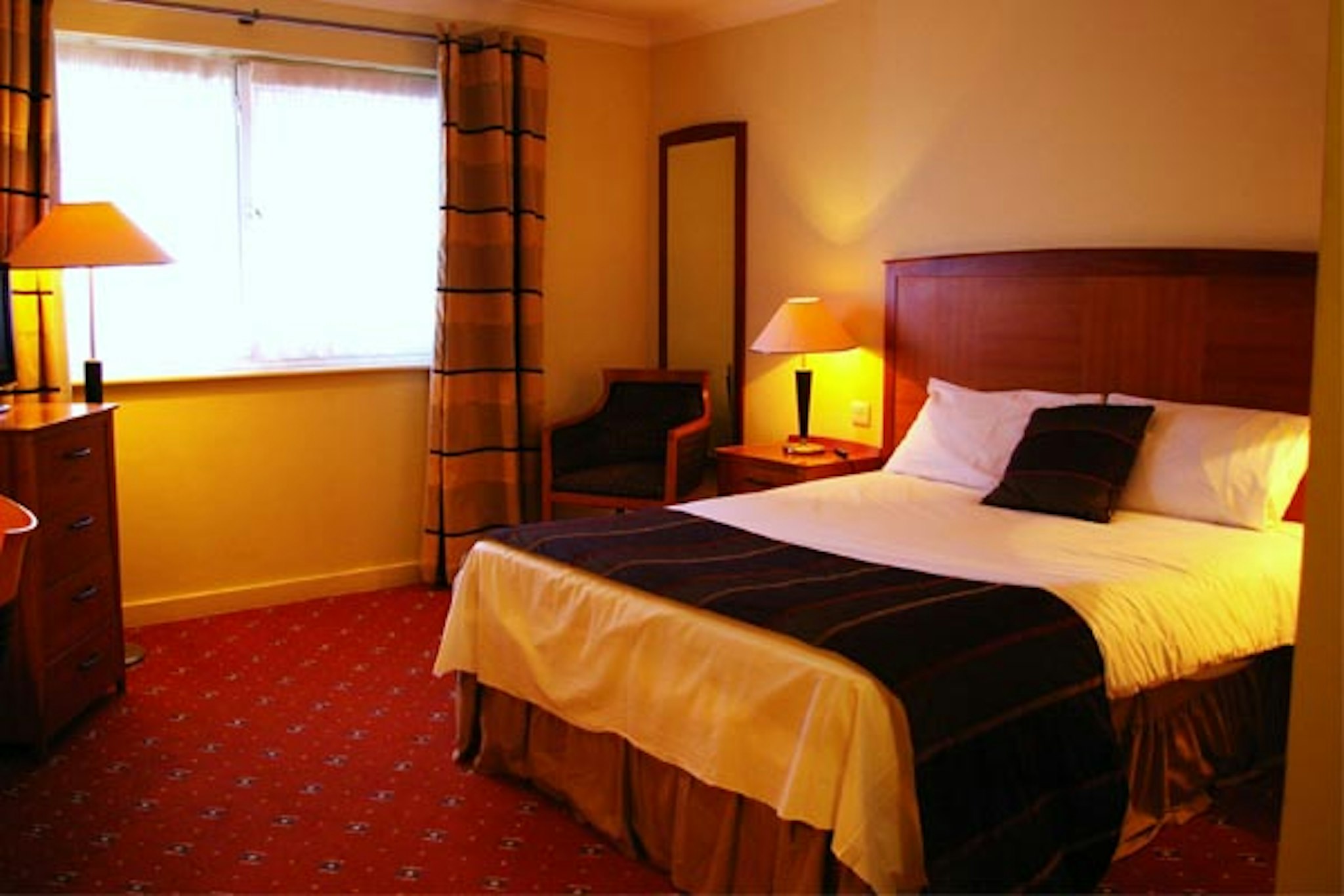 Red Lion Hotel 6/35