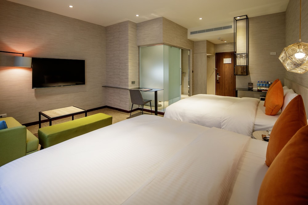 VIA HOTEL TAIPEI STATION 14/50