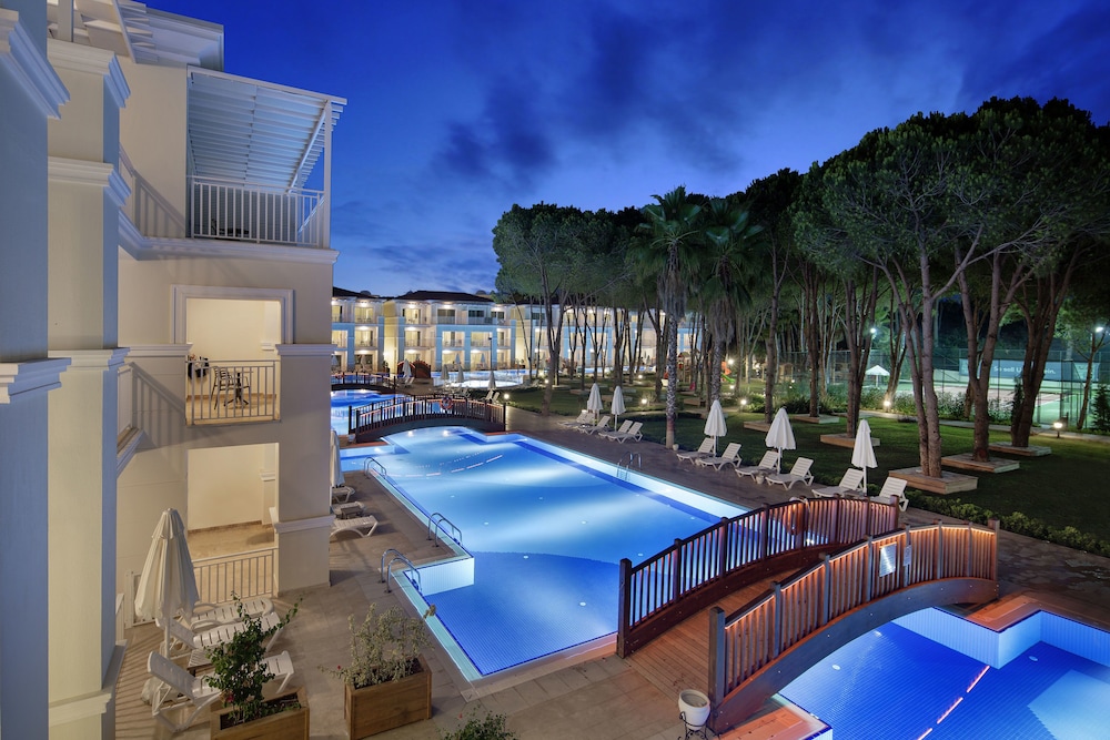 Bellis Deluxe Hotel in SERIK