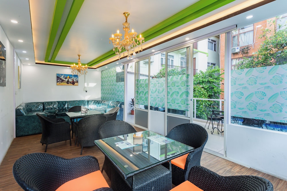 Hotel Sapana Garden 35/45