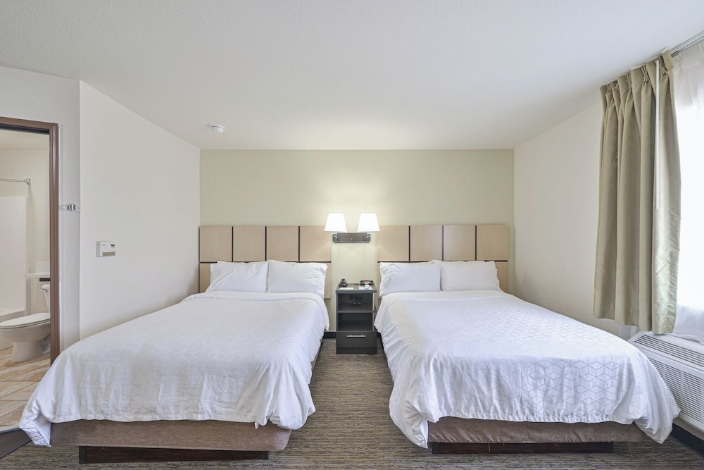 Candlewood Suites Tulsa 16/54