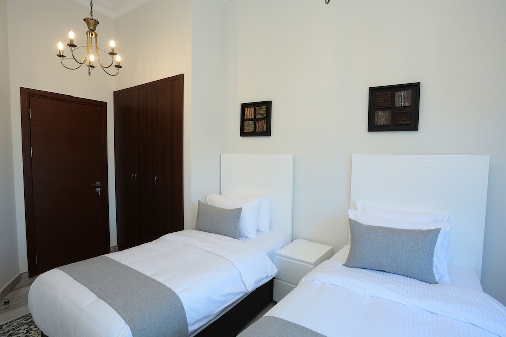 Marbella Holiday Homes 42/50