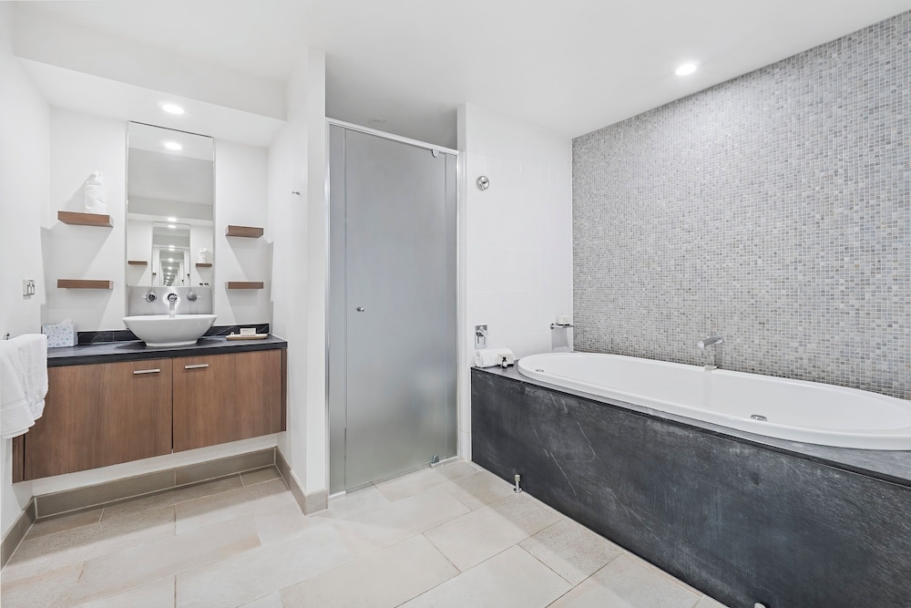 Apartment 316 at Sea Temple Palm Cove 48/50