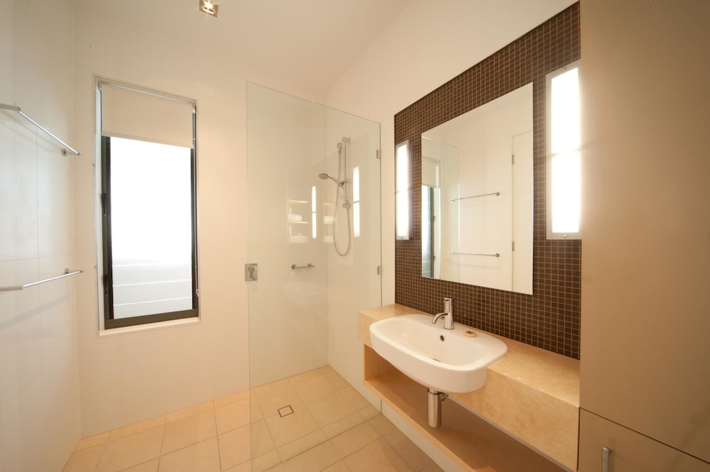 The Boathouse Apartments 26/70