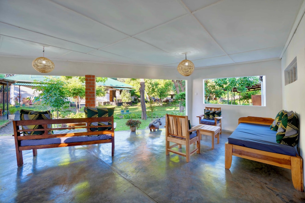 Kamunjila Lodge 25/50