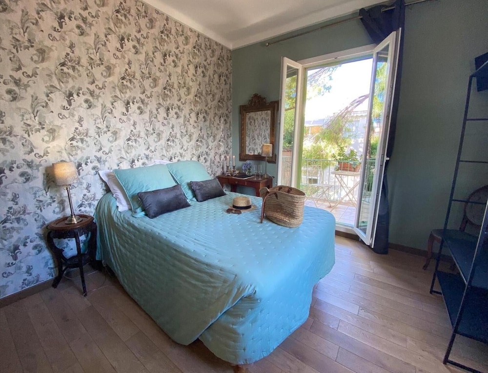 SUPERIOR, DOUBLE BED, BALCONY