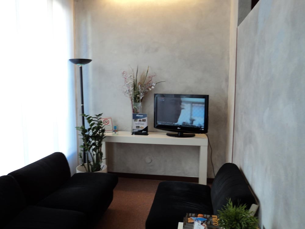 Hotel Molise 2 55/64